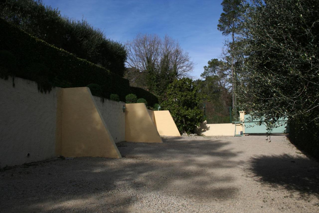 Le Mas Des Tarentes Trans-en-Provence Exterior foto