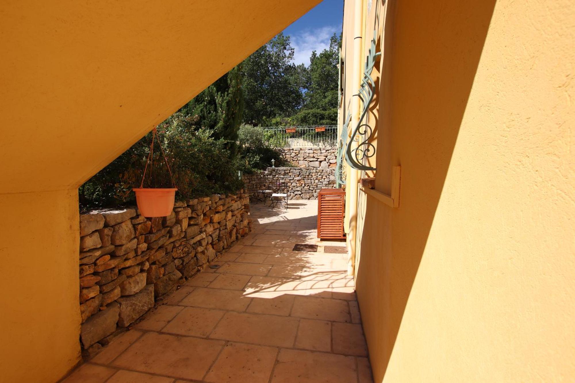 Le Mas Des Tarentes Trans-en-Provence Exterior foto