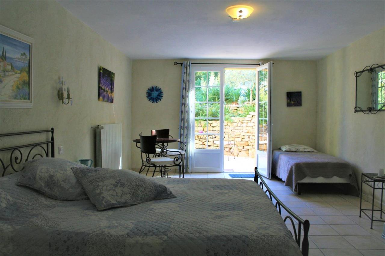 Le Mas Des Tarentes Trans-en-Provence Exterior foto
